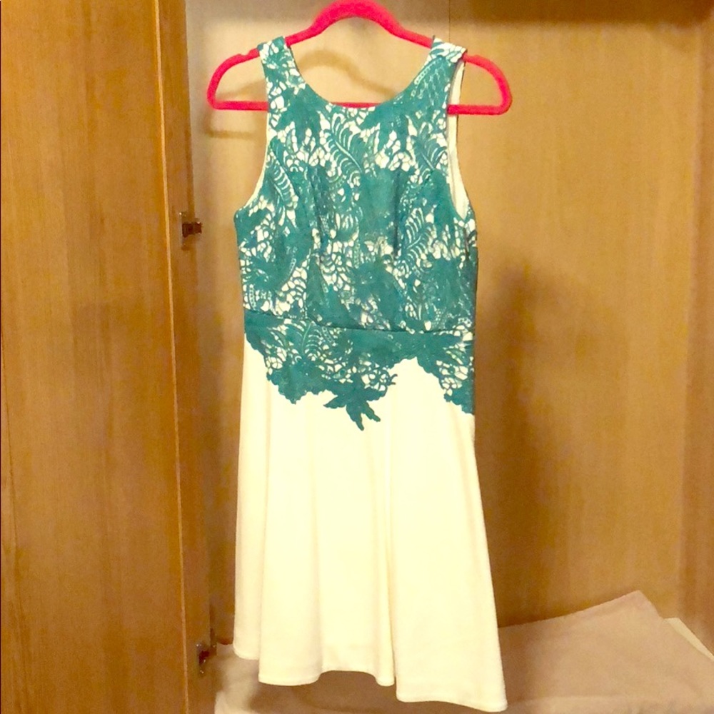 Moulinette Soeurs Dress. White/Green Lace.